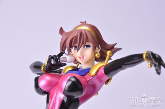 网友票选《高达》史上最性感的妹子 歌姬拉克丝夺冠