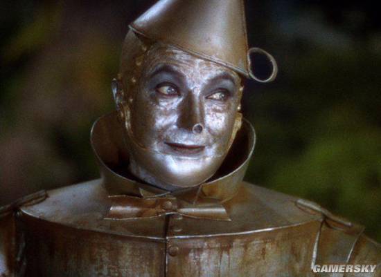 新闻 娱乐 >正文  巴迪·艾布森——铁皮人《绿野仙踪》(1939)   最初